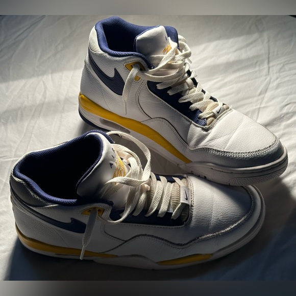 📍 NIKE AIR FLIGHT LEGACY "LAKERS" men’s size 10 - Picture 1 of 8